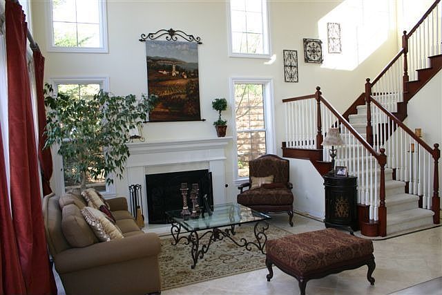 2nd image of 3333 Lang Ranch Pkwy