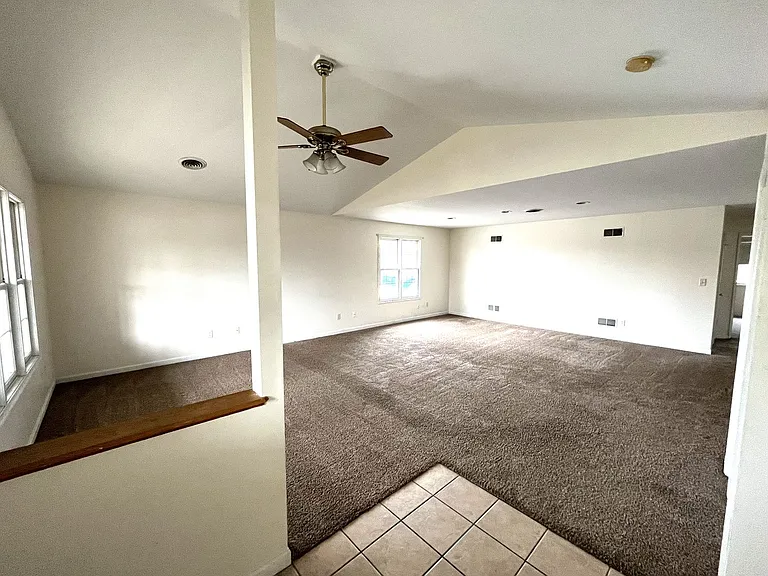 152 Lantern Ln — Photo 11