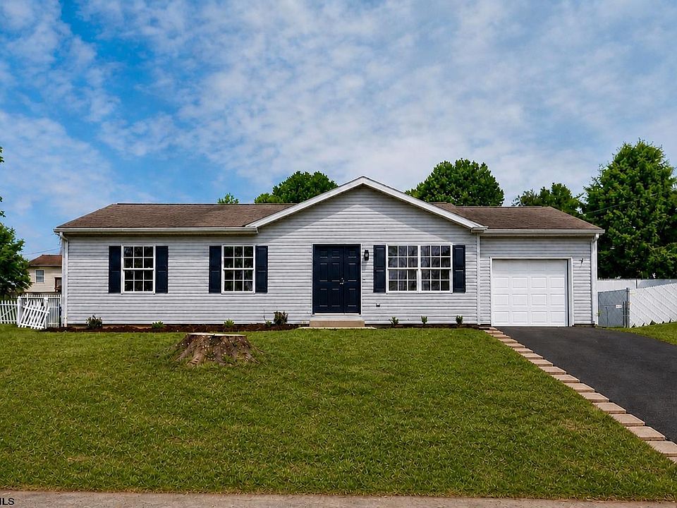 1st image of 184 Fairfax Dr