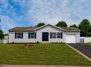 184 Fairfax Dr, Bridgeport, WV 26330