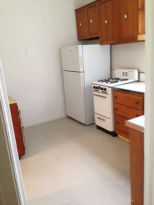 Rented by Douglas Elliman | media 4