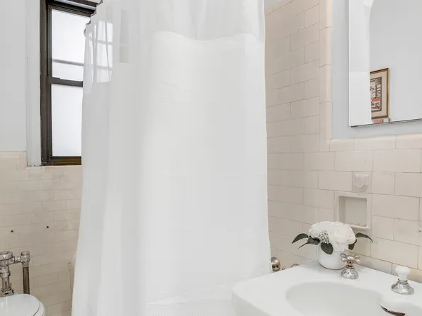 440 West End Avenue image 9 of 15