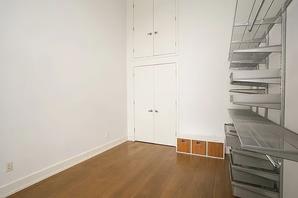 Rented by MNS | media 15