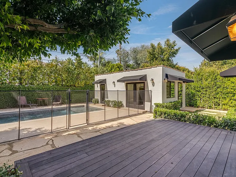 10385 Ilona Ave — Photo 23