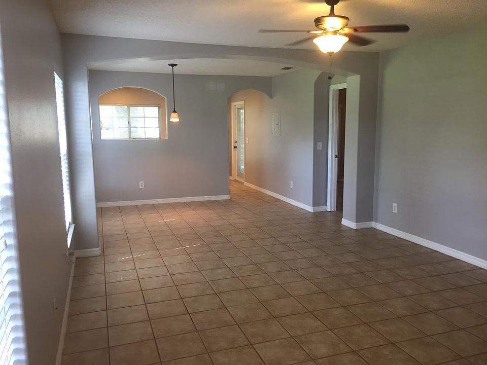 Open plan lounge and dining