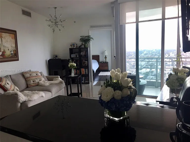 92 SW 3rd St #4106 — Photo 3