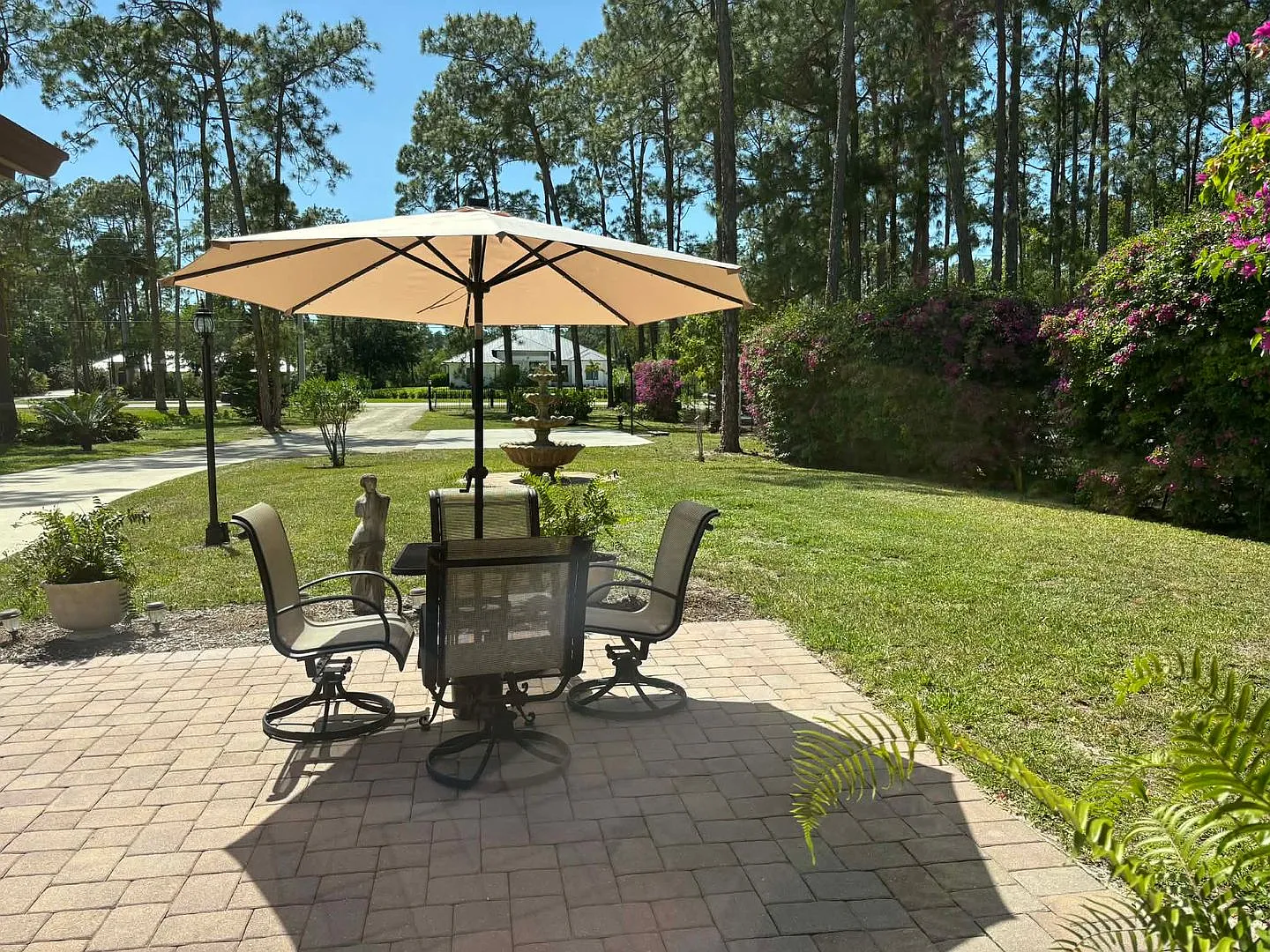 No Hoa Move-In Ready Tomorrow | 3 Bedroom\2 Bath Private Heated Pool Home On 1.5 Acres In Oakes E... — Photo 2