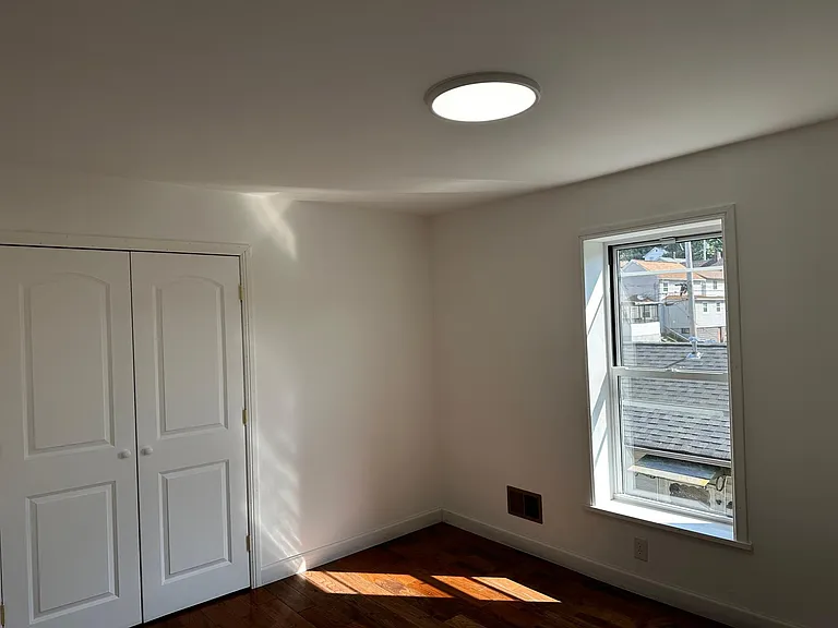 507 Jackson St — Photo 8