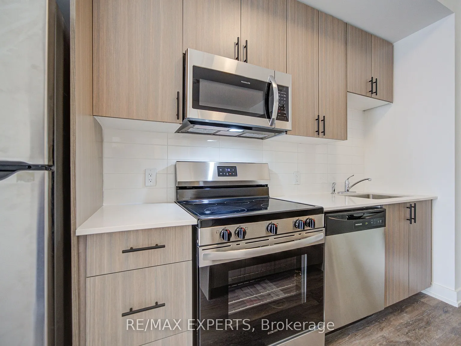 2 bed, $2,855 — Photo 1