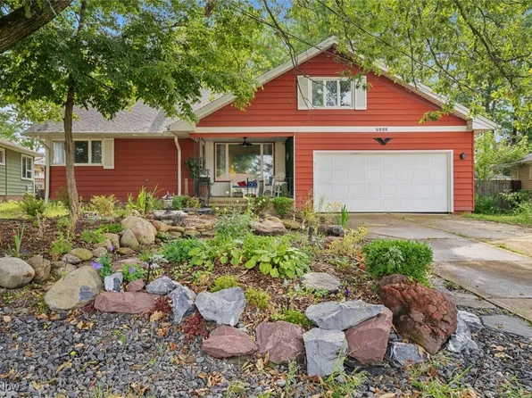 7122 W Parkview Dr, Parma, OH 44134