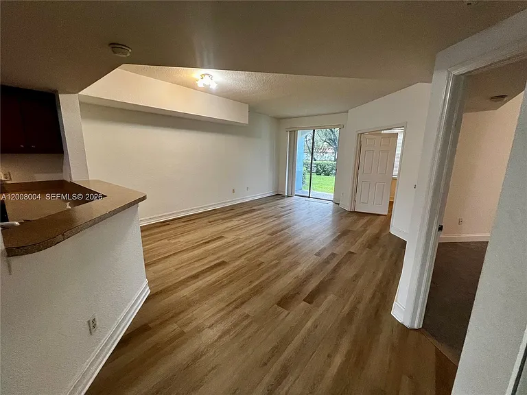 771 SW 148th Ave #1305 — Photo 5