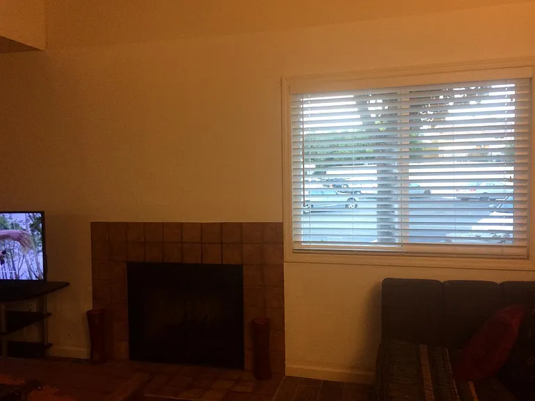 375 N Melrose Dr N #C — Photo 14