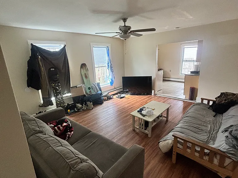 161 High St S #1 — Photo 19