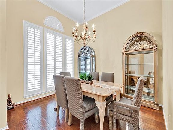 3rd image of 18419 Tettenhall Dr