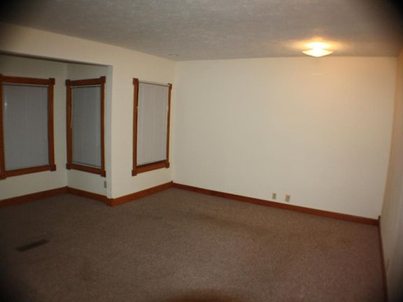 4th image of 1508 N Wheeling Ave Ste 5
