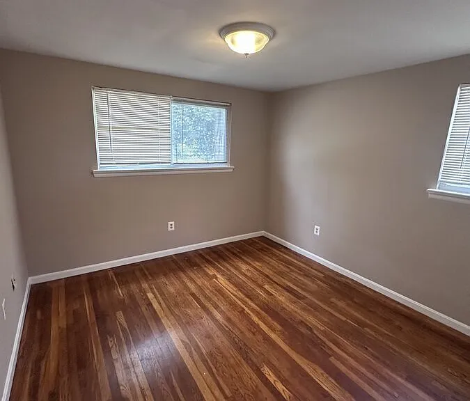 8115 Schrider St #20 — Photo 7