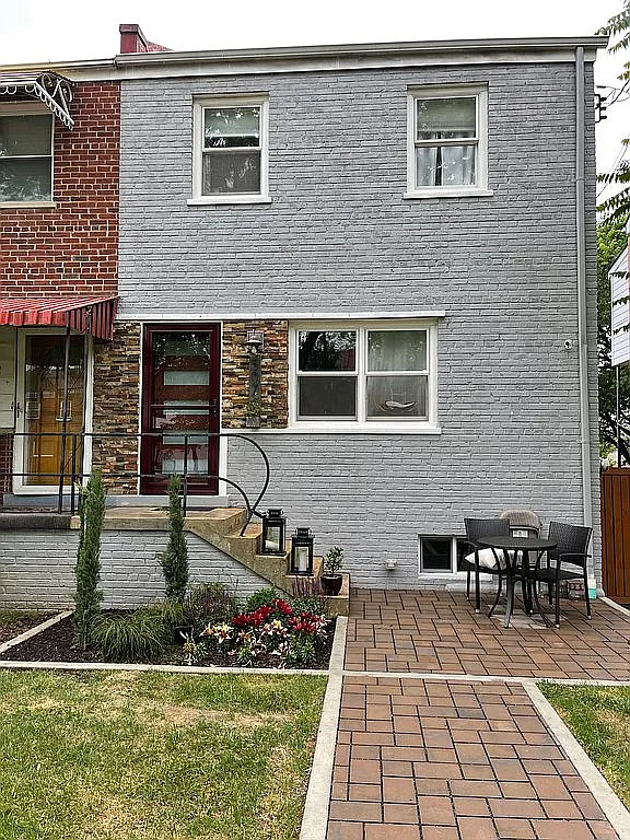 5074 10th St NE photo 1