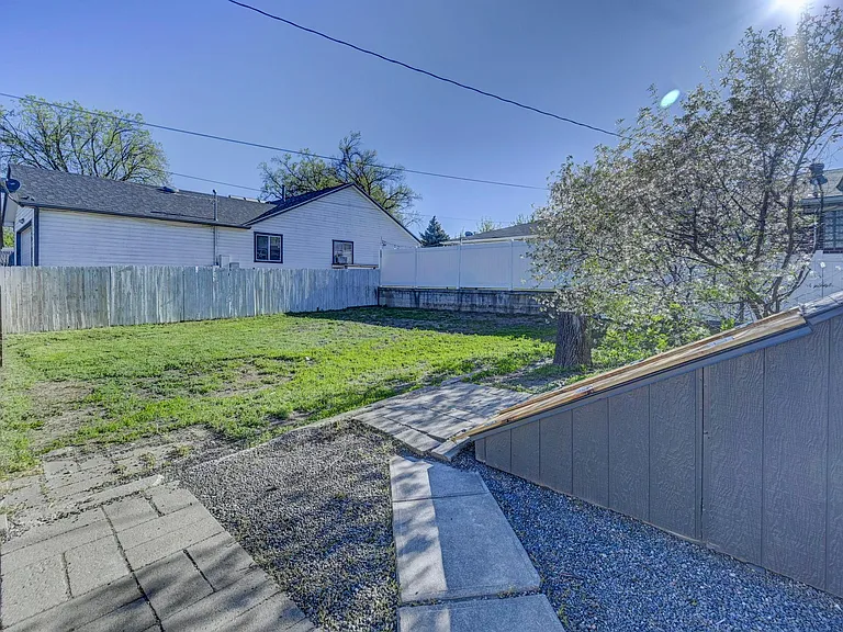 235 E Cornell Ave — Photo 18