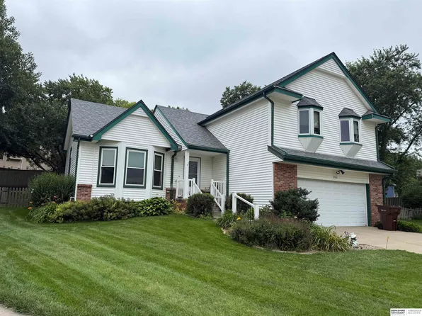 2701 Century Rd, Bellevue, NE 68123