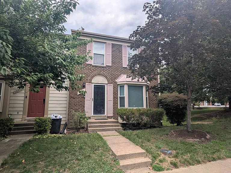 10714 Gideon Ct — Photo 1
