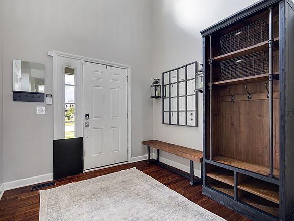 4th image of 13340 Bond Cir