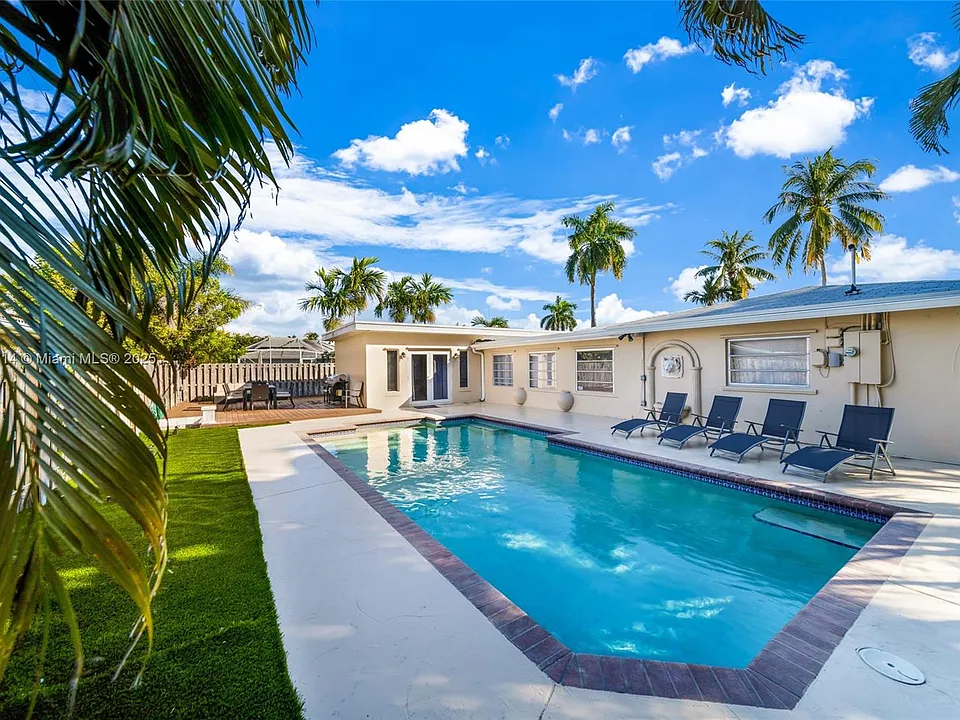 241 Oceanic Ave