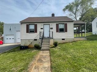 213 College Dr, Lynchburg, VA 24501