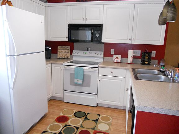 4th image of 725 Dalebrook Ln