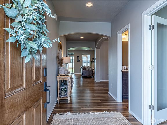 3rd image of 4217 Cove West Drive