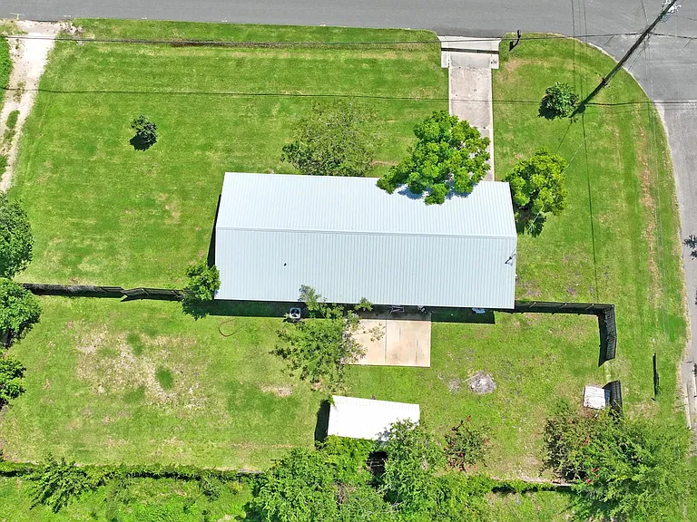 3119 W 23rd Ct — Photo 3