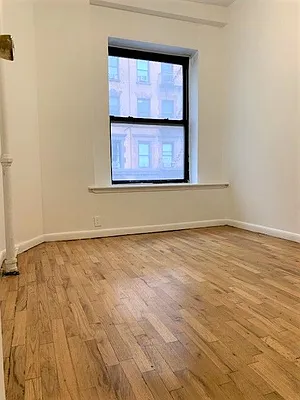 Rented by Dynamik Realty | media 9