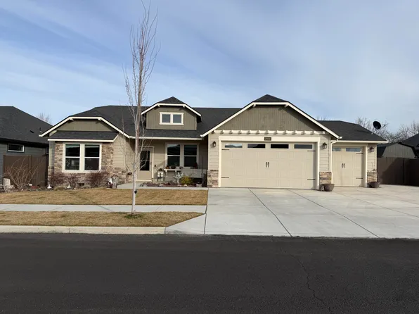 2900 NW 23rd St, Redmond, OR 97756