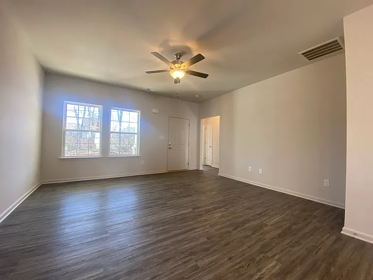 188 McCowans Ferry Aly — Photo 10