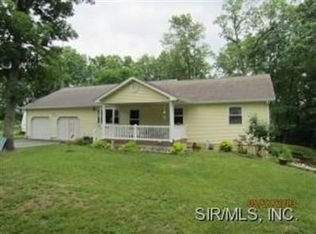 328 Rr 2, Ramsey, IL 62080