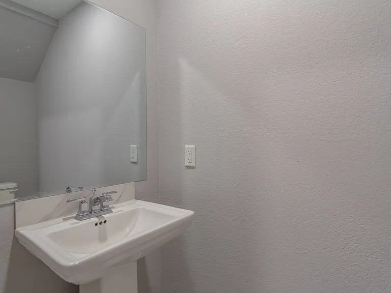 315 Bundy St #2 — Photo 12