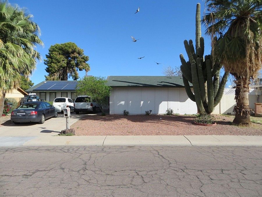 1st image of 3660 W Windrose Dr