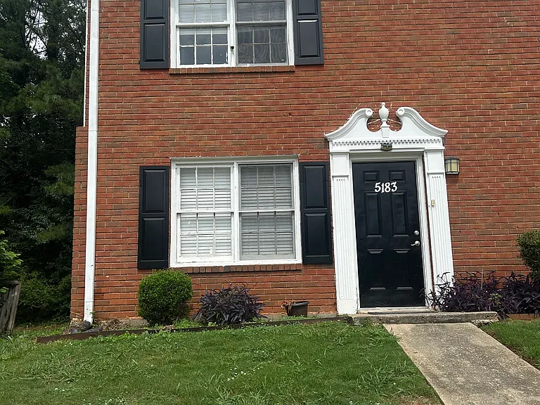 5183 Ridge Forest Dr — Photo 1