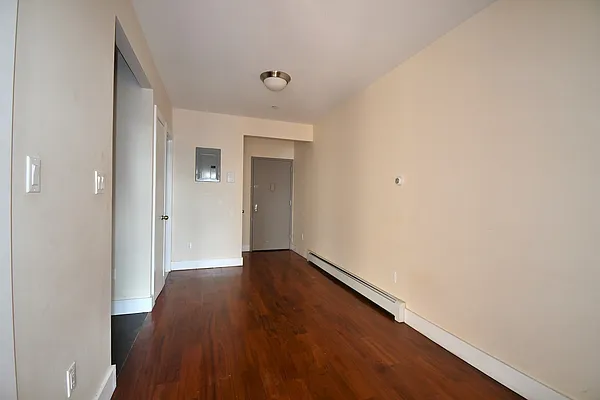 Rented by Voro, LLC | media 10