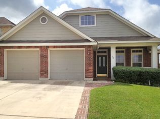 910 Persian Gdn, San Antonio, TX 78260