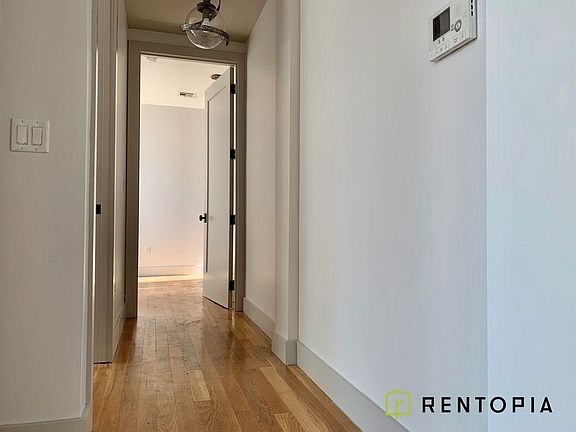 4th image of 72 N Henry St #1H