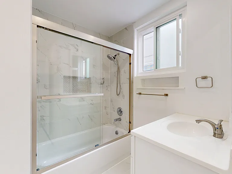 105 Webster St #1 — Photo 14