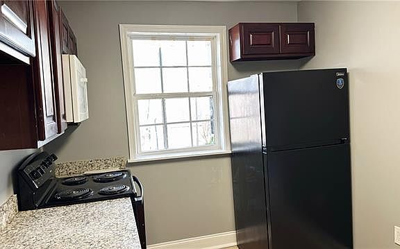 4th image of 1938 Jackson Ave APT 9
