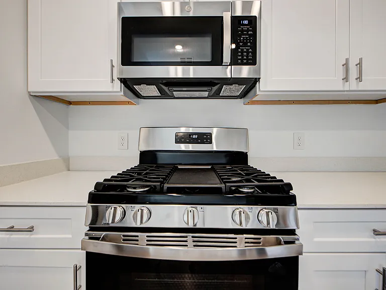 6100 Western Redbud Trl — Photo 21