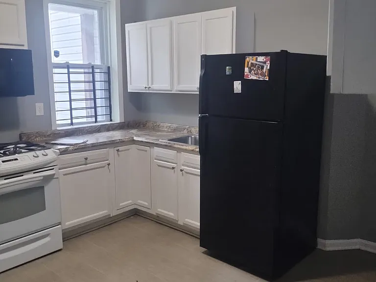 3431 Leverton Ave — Photo 11