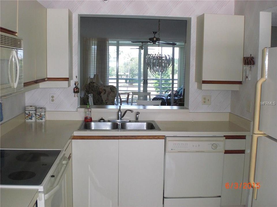 1st image of 4570 Pinebrook Cir APT 304