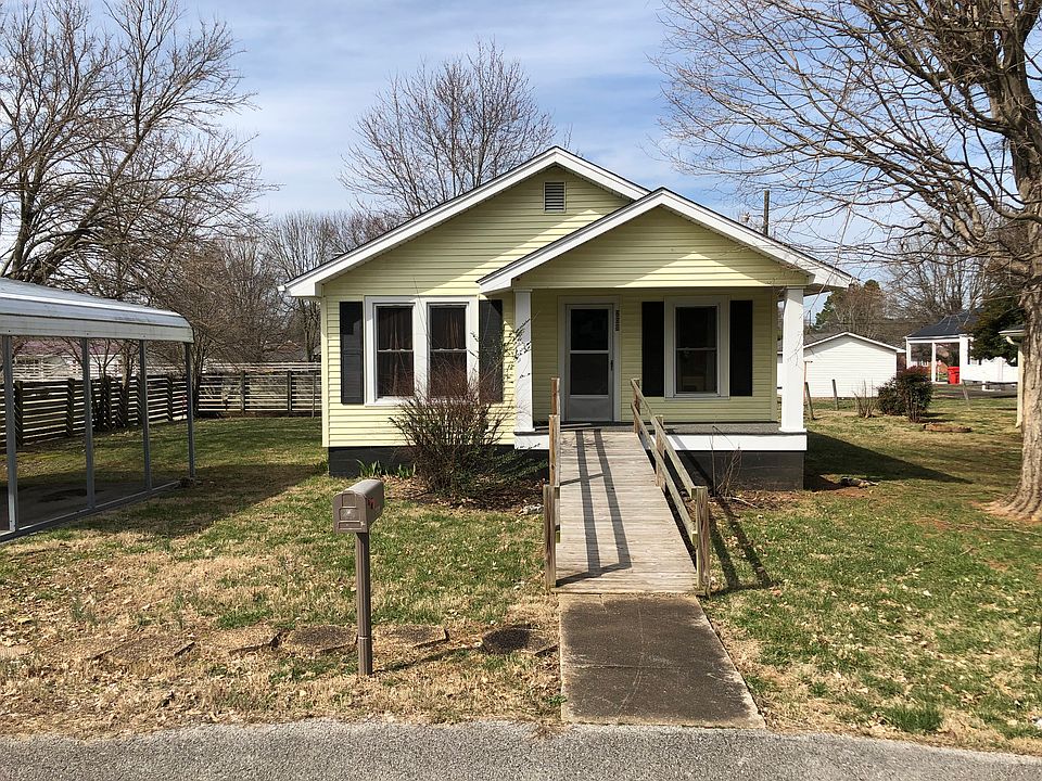 1st image of 209 N 9th St