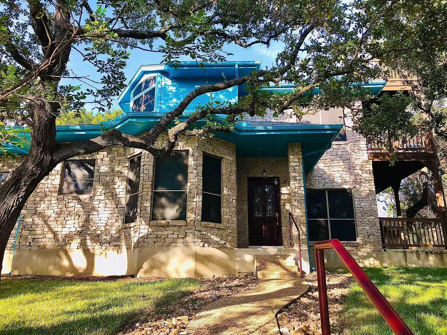 16114 Chase Hill Blvd — Photo 2