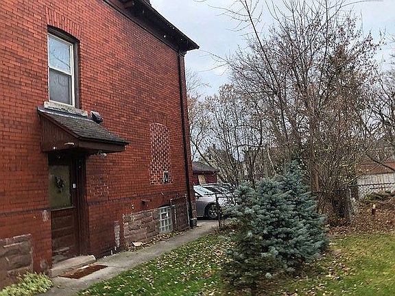 2nd image of 2846 McKoon Ave