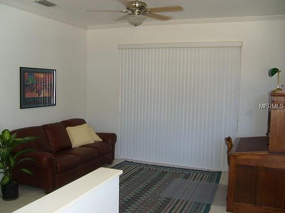 2nd image of 806 70th Dr E