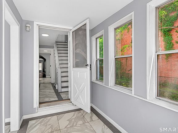 3rd image of 343 Greenwich Avenue
